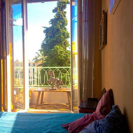 Home Stay - Baie Des Anges Ницца Экстерьер фото